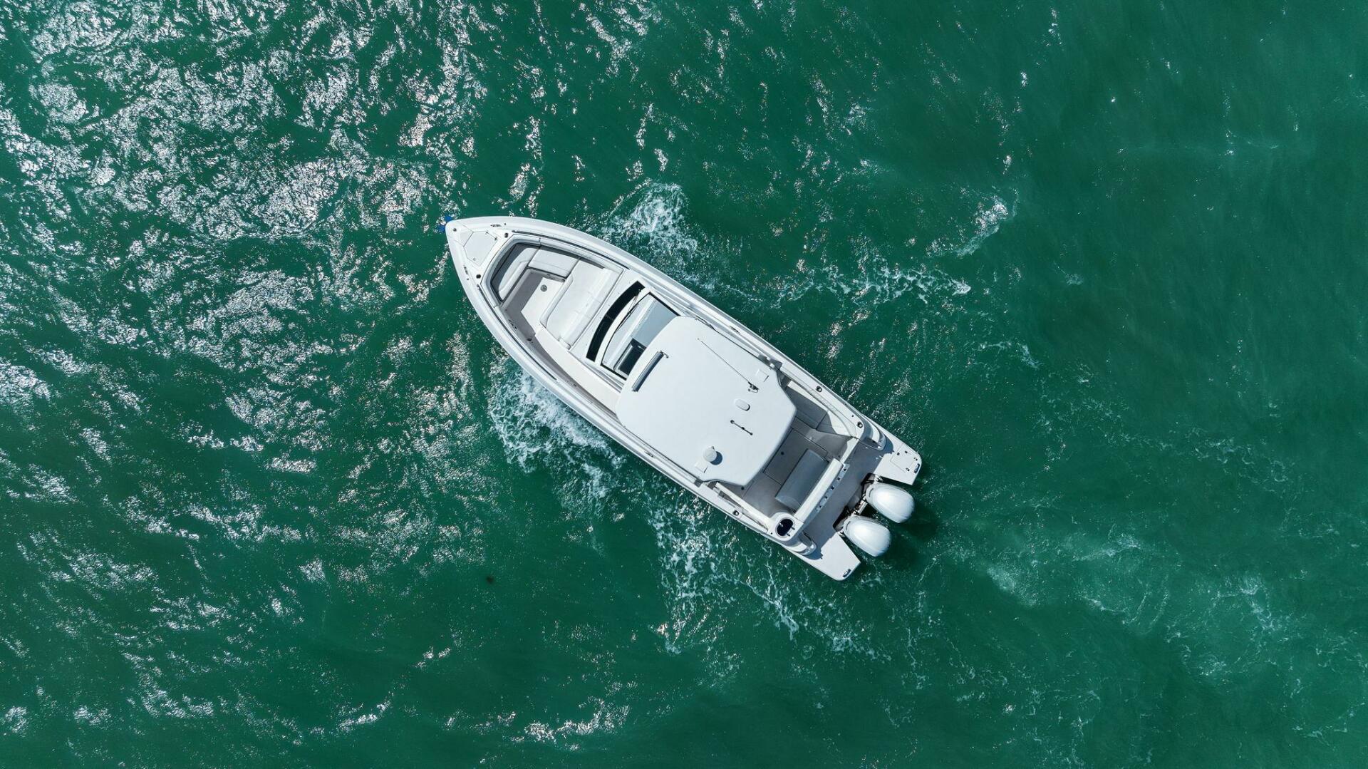 2020 Regal 33 SAV "Reel Blessed" - photo 2