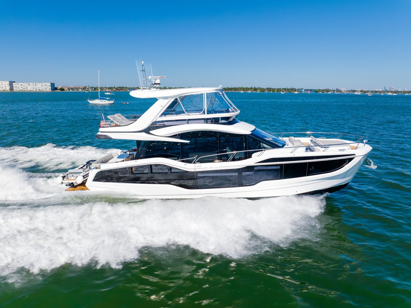 2024 Galeon 560 FLY - photo 1