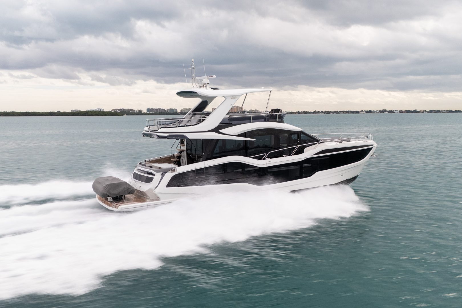 2025 Galeon 560 FLY - photo 1
