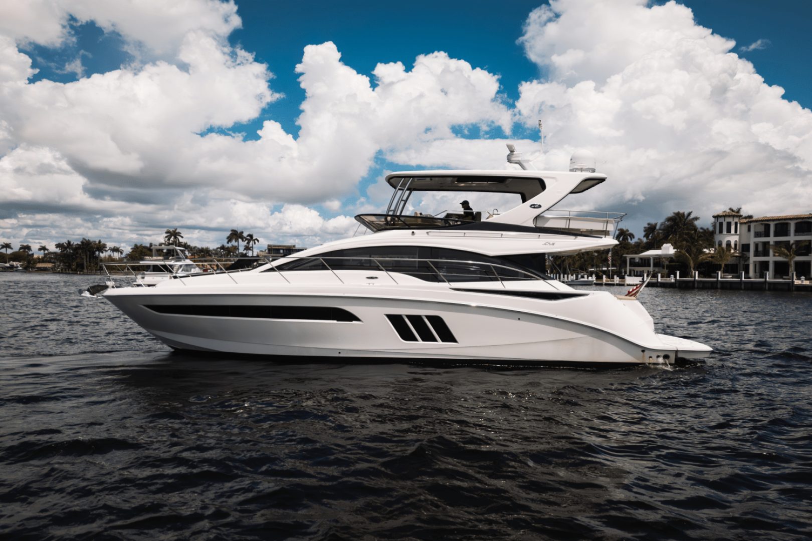 2017 Sea Ray 510 FLYBRIDGE - photo 2