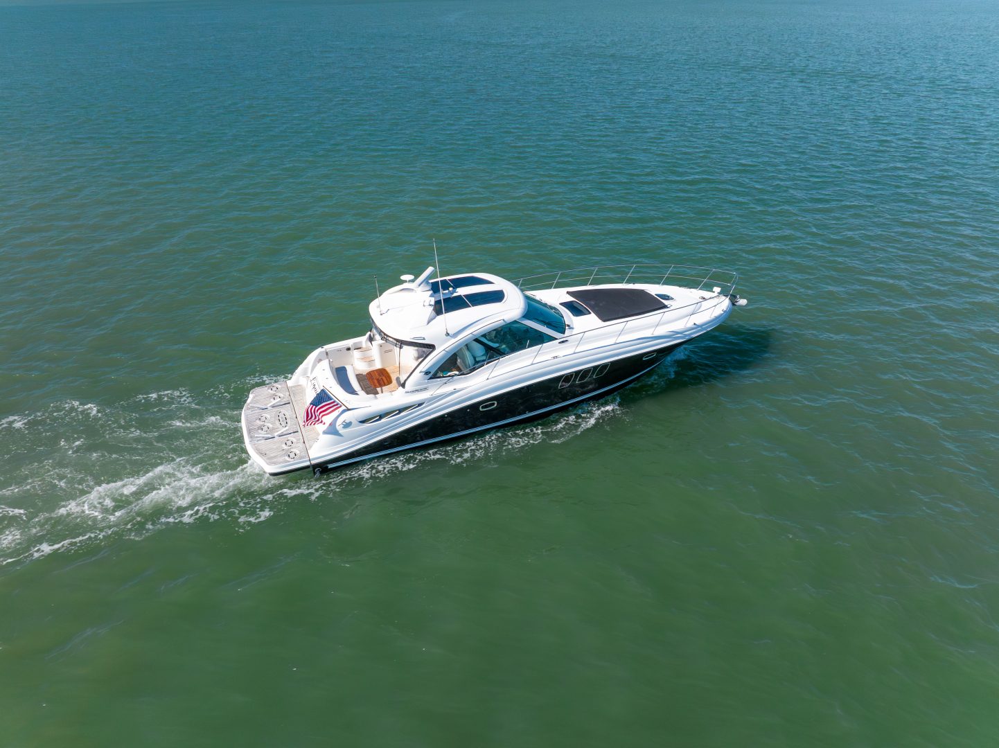 2010 Sea Ray 50 SUNDANCER - photo 2