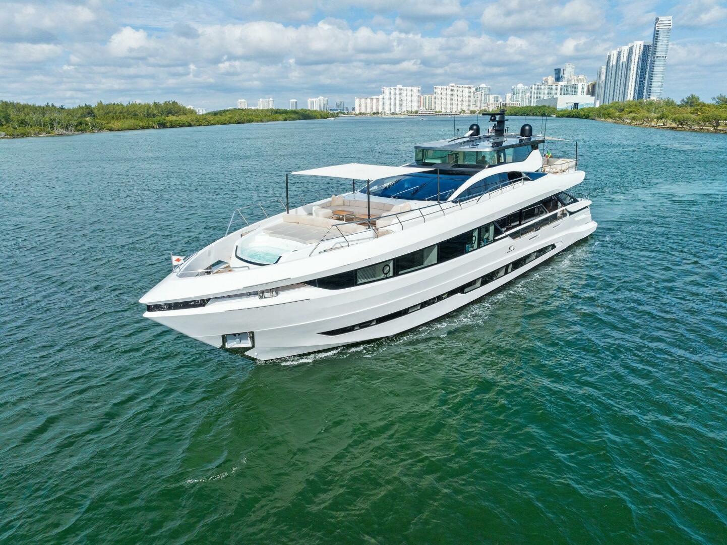 2020 Mangusta 33M Gransport "Yesenia" - photo 1