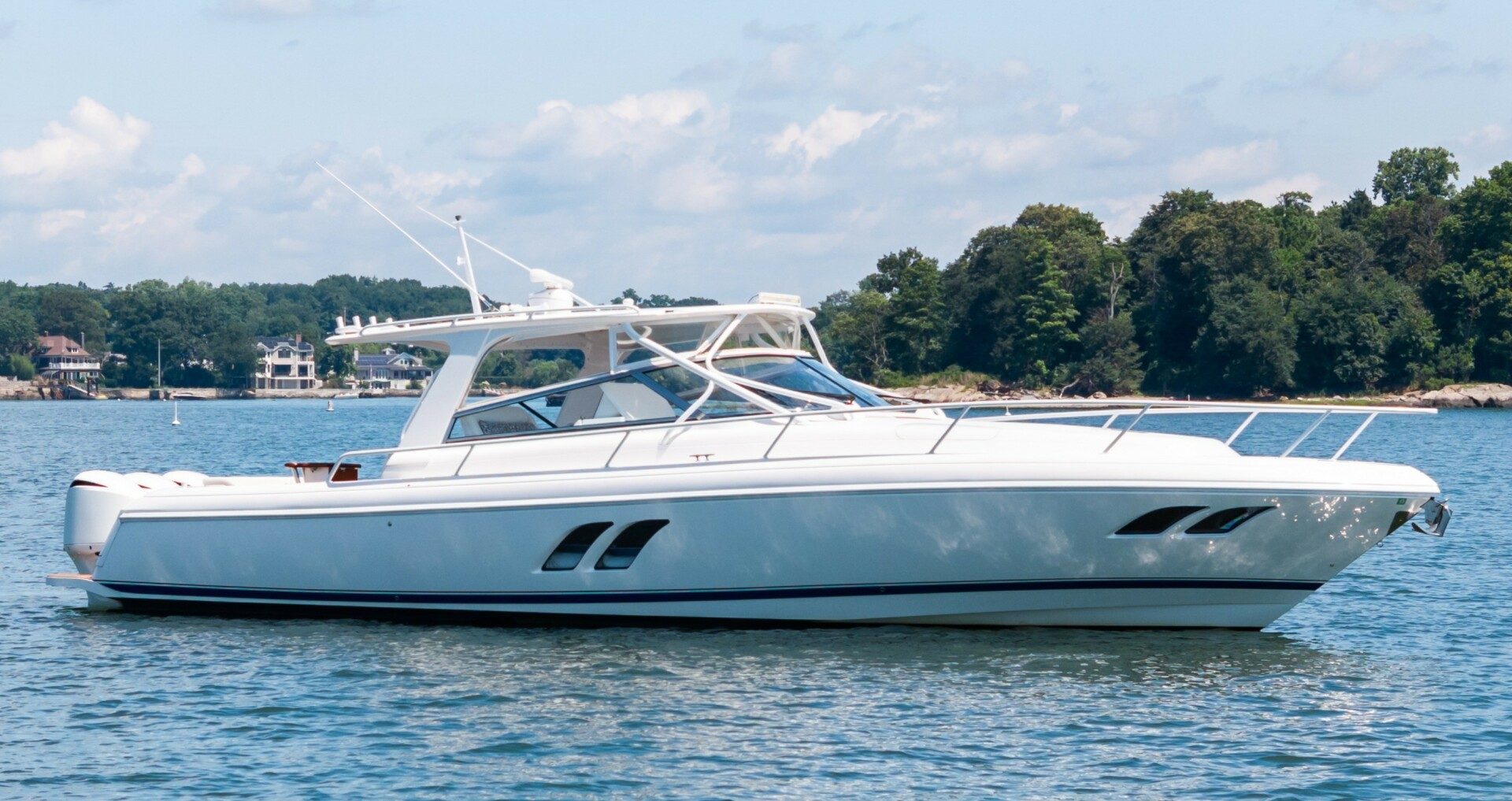 2015 Intrepid 430 Sport Yacht "Lil' Sumpin II" - photo 1