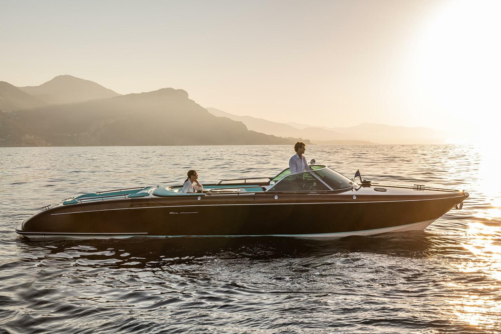 2023 Riva Anniversario "BACIO" - photo 3