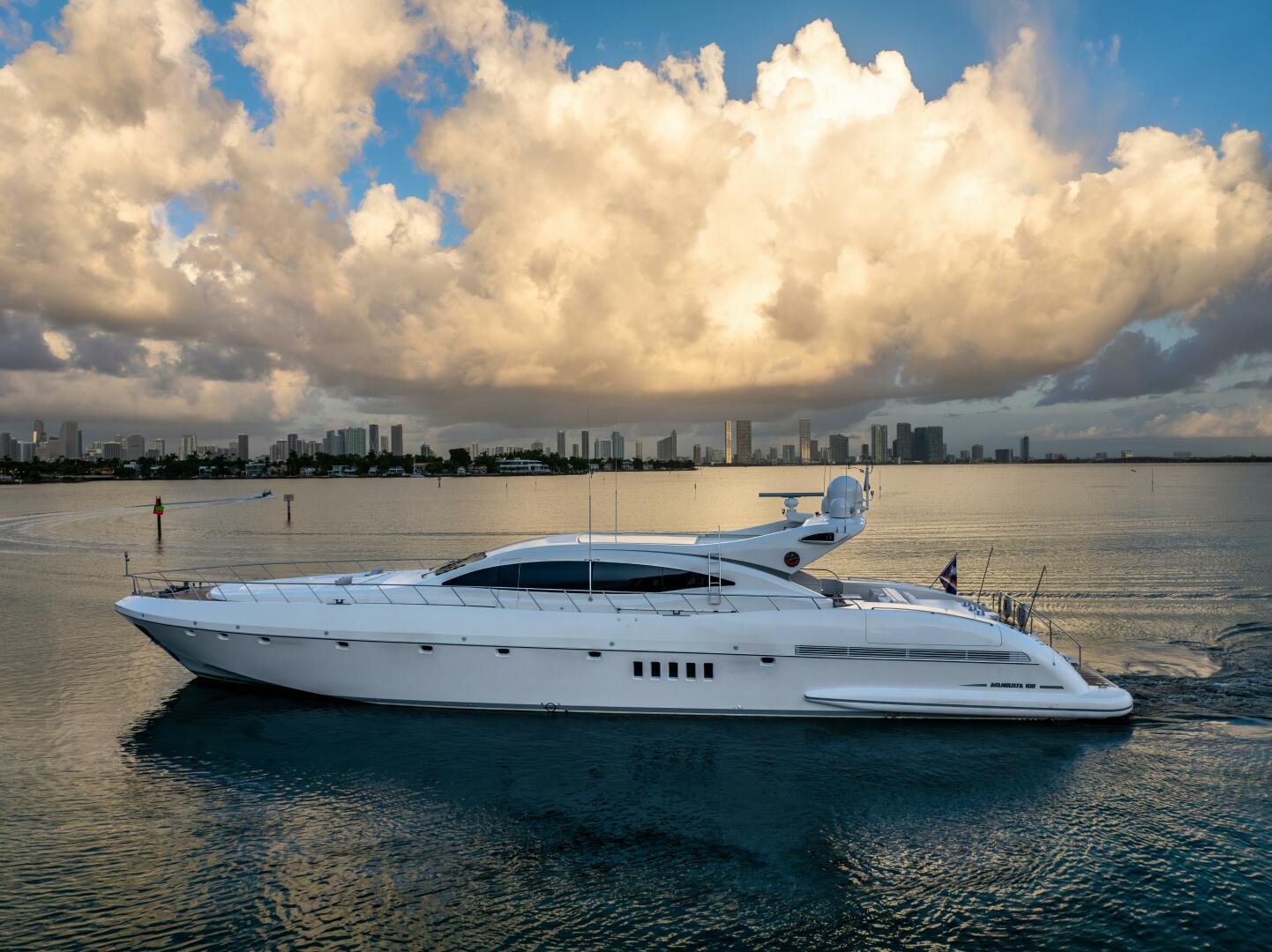 2005 Overmarine Mangusta 108 "TOTAL" - photo 2
