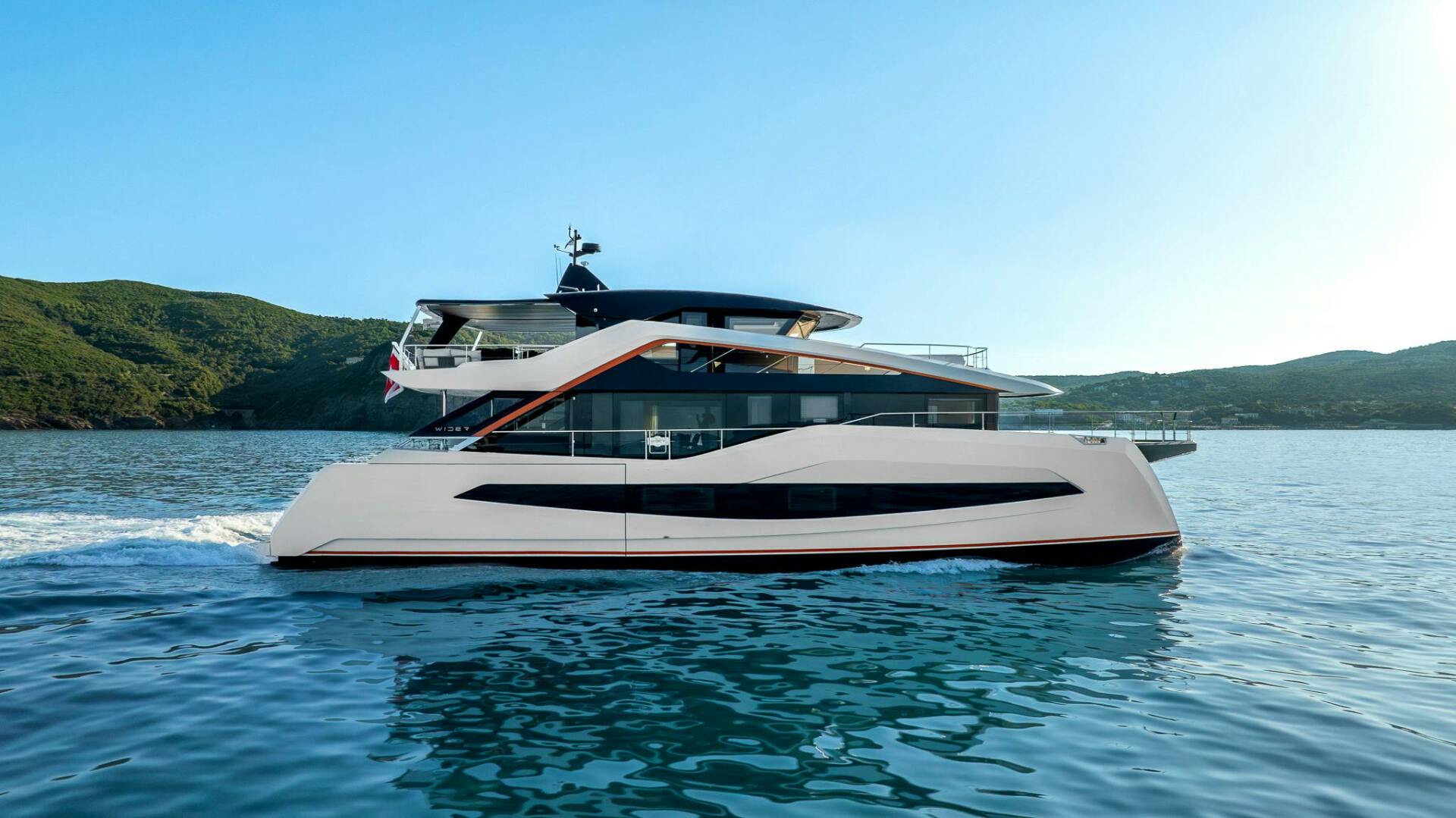 2024 Wider Yachts WiderCat 92 "ACALI" - photo 1