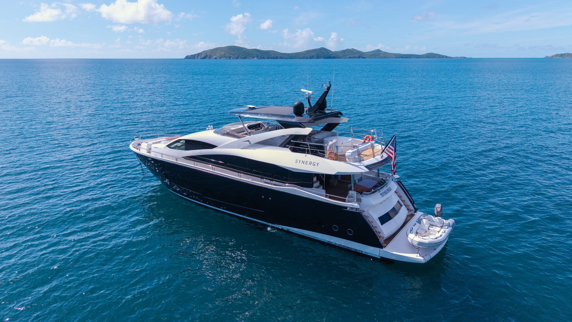 2017 Sunseeker 86 Yacht "Synergy" - photo 2