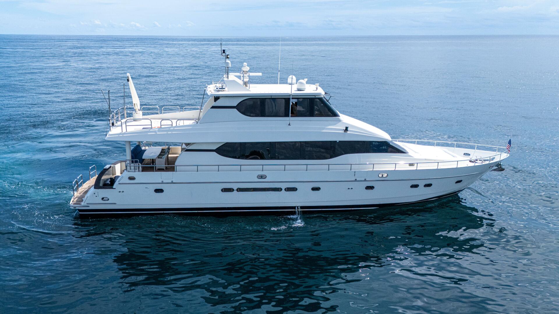 2001 Motor Yacht 82MY "Electrified" - photo 1