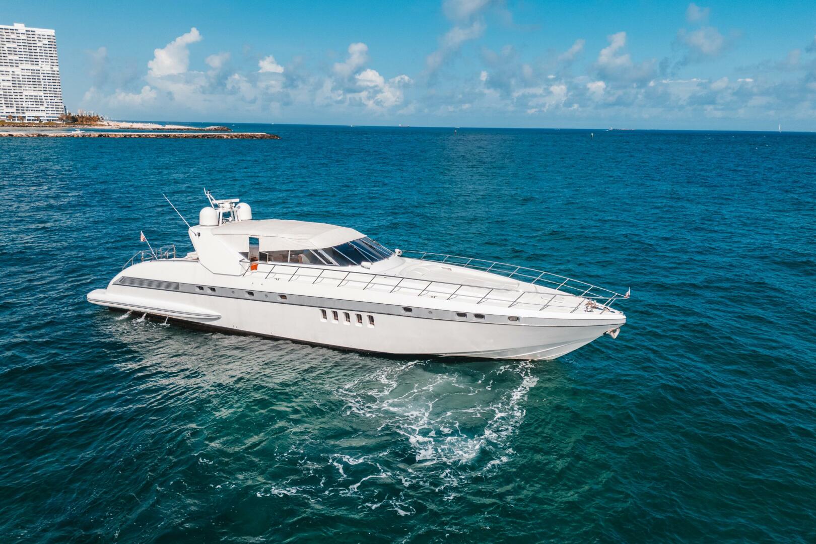 2001 Mangusta 80 "Jacques Cousteau" - photo 1