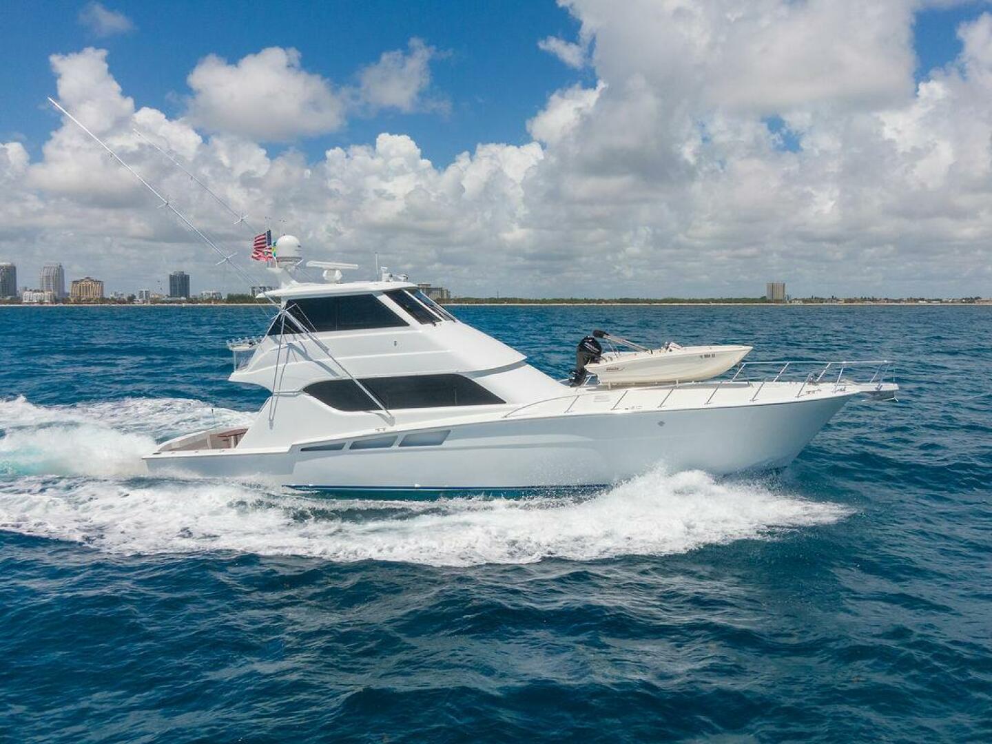 2005 Hatteras Enclosed Bridge "Royal Reelin" - photo 1