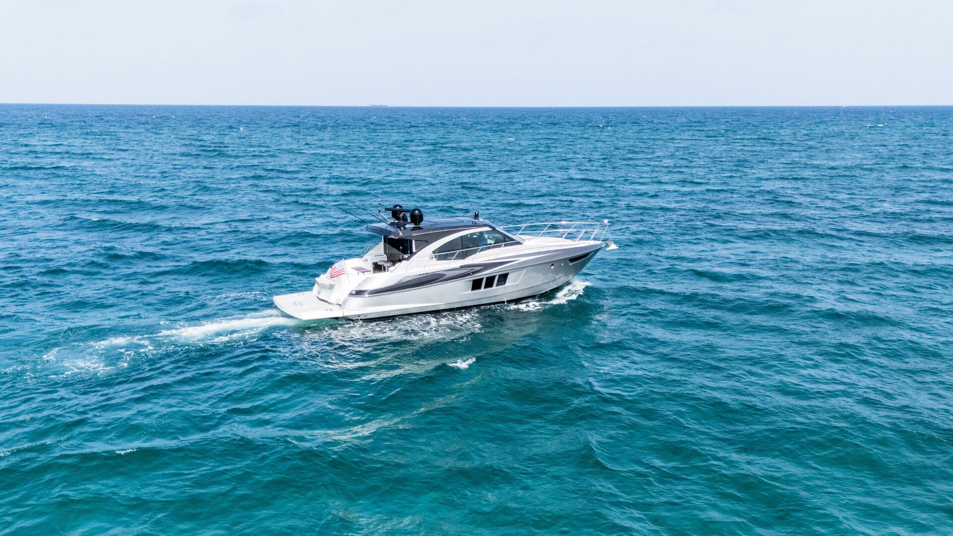 2014 Cruisers Yachts 45 Cantius "Alexandria 3X" - photo 2