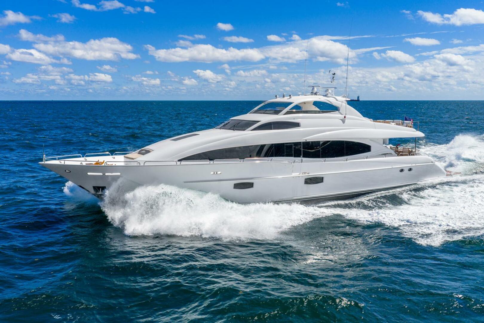 2008 Lazzara Yachts 116 "Serenity" - photo 3