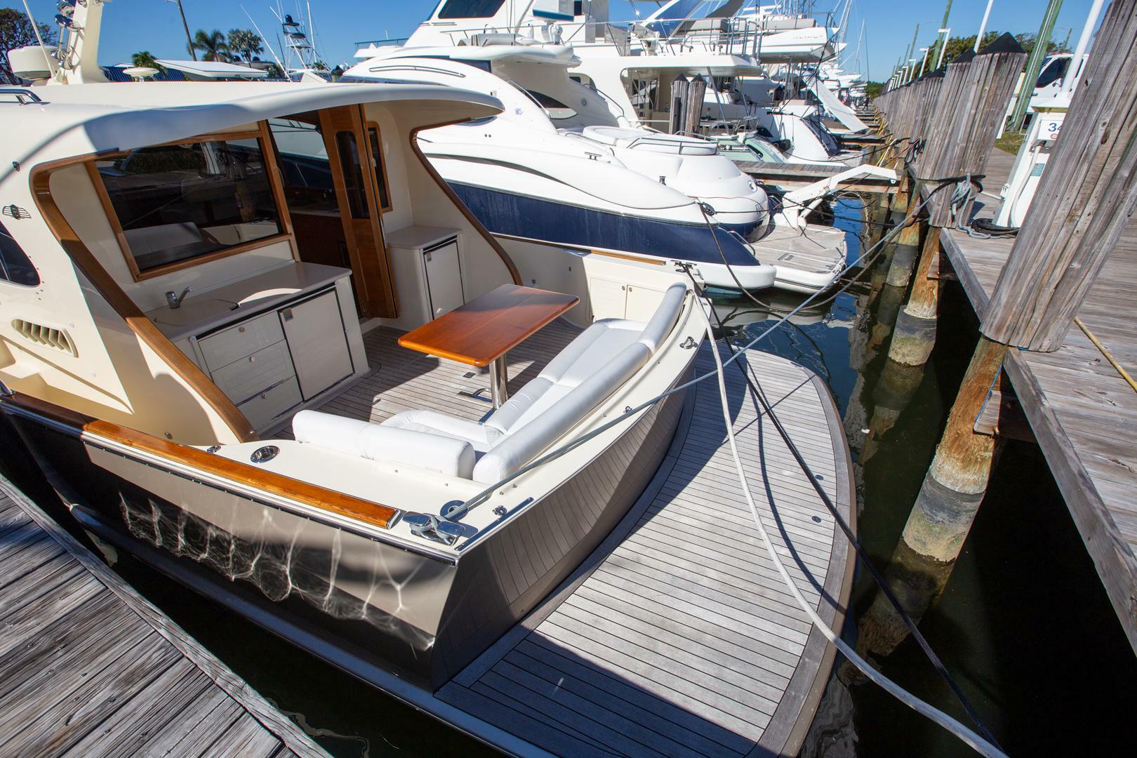 2017 Palm Beach Motor Yachts PB42 "“NO NAME”" - photo 3