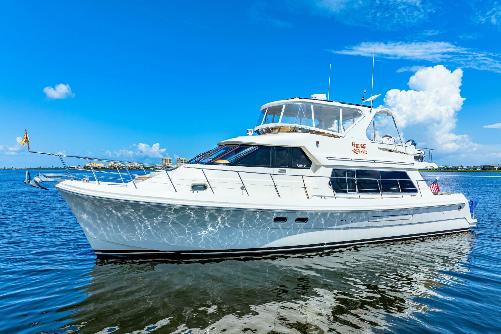 2007 Hampton 558 Pilothouse "GYPSY SPIRIT" - photo 1