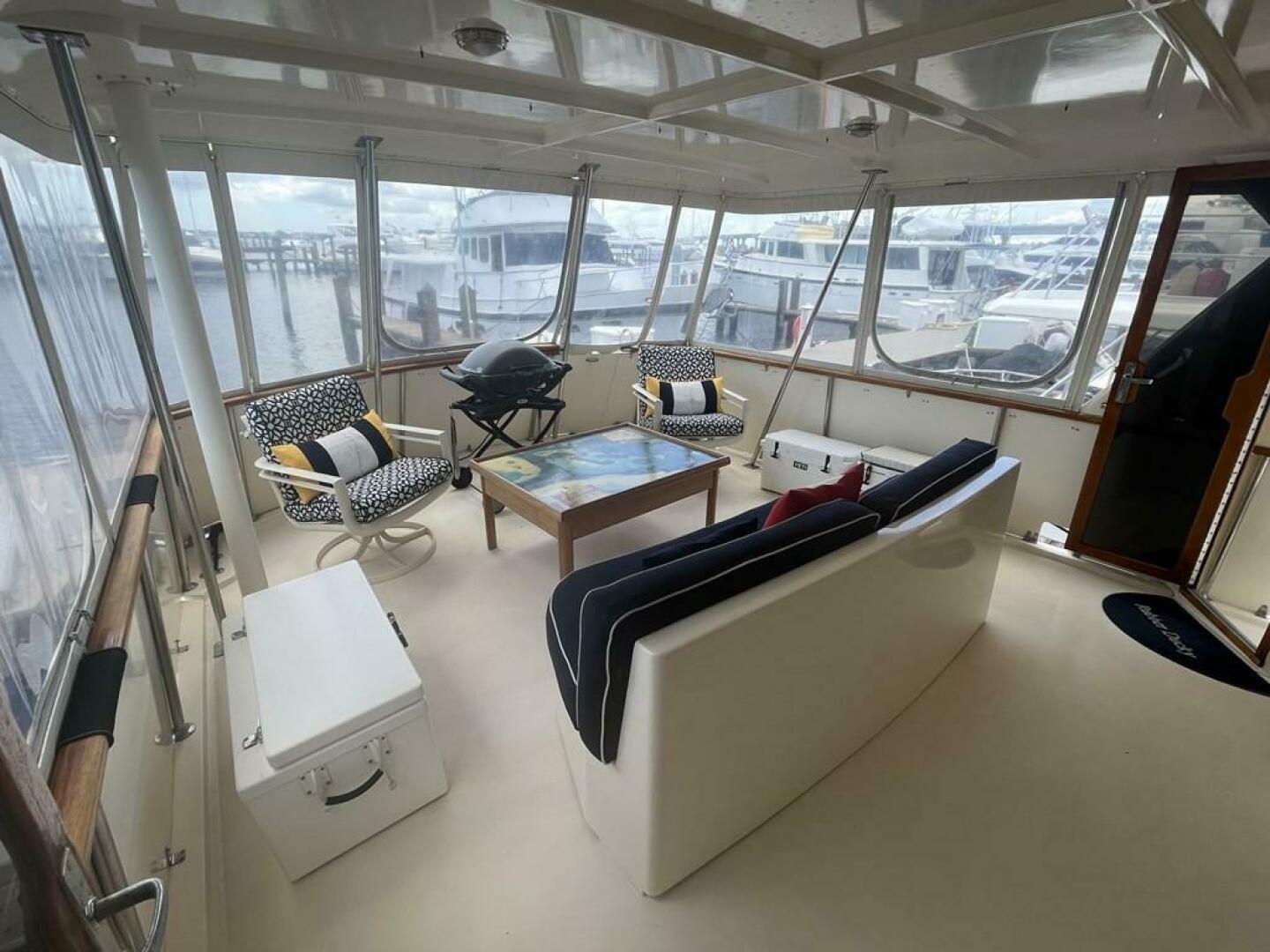 1981 Hatteras 48 Motoryacht "RUBBER DUCKY" - photo 2