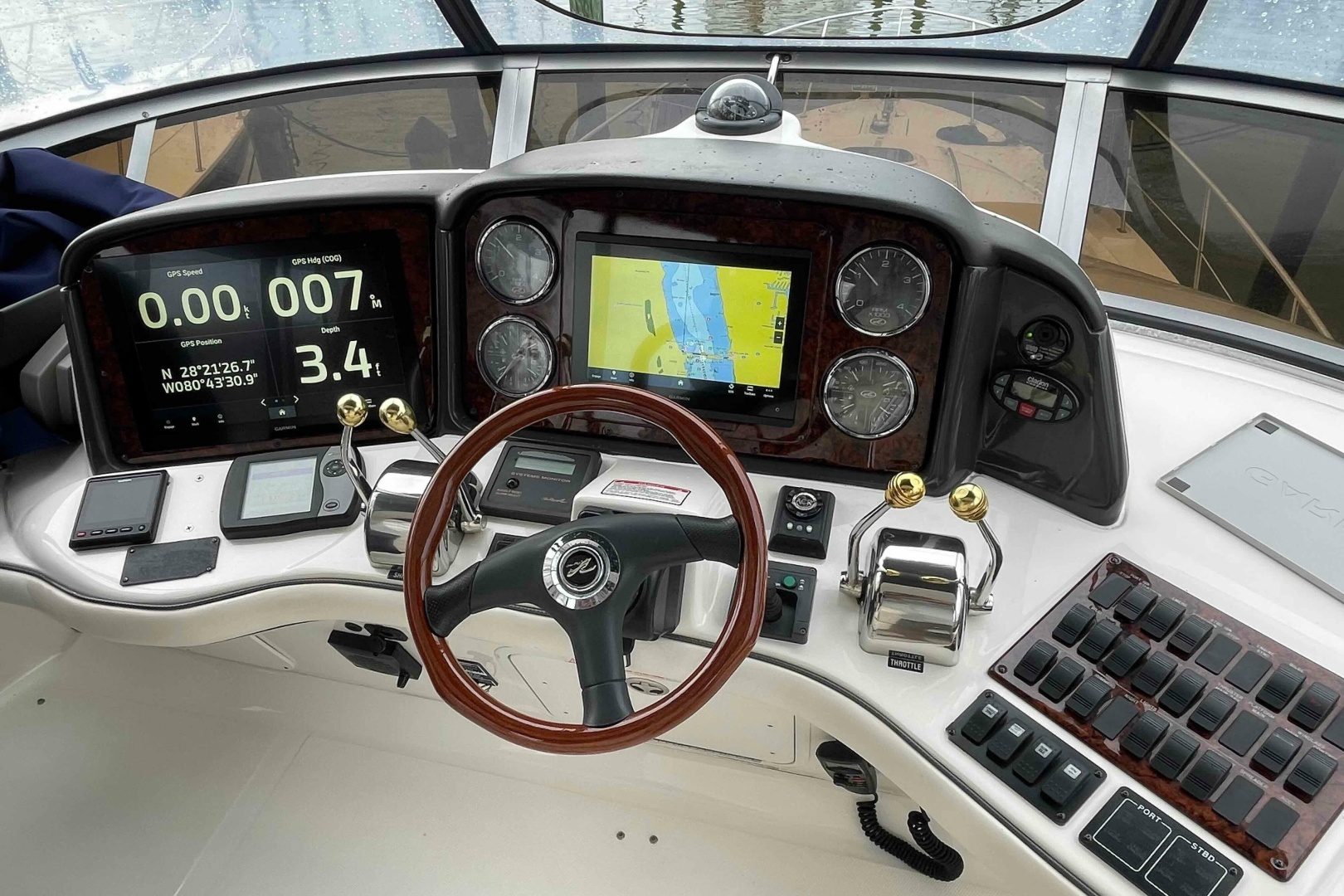 2005 Sea Ray 420 Sedan Bridge "BEIRA MAR" - photo 1