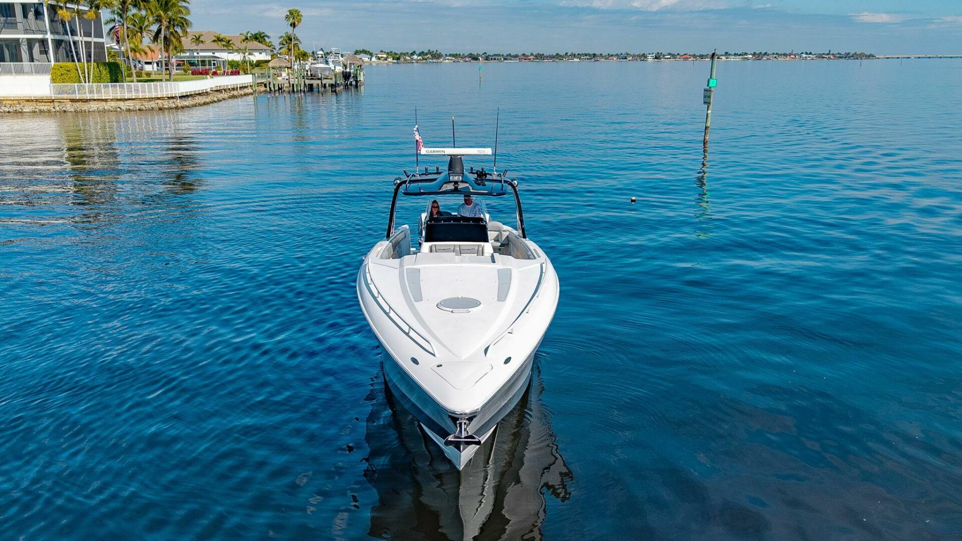 2010 Concept 4400 Sport Yacht - photo 3