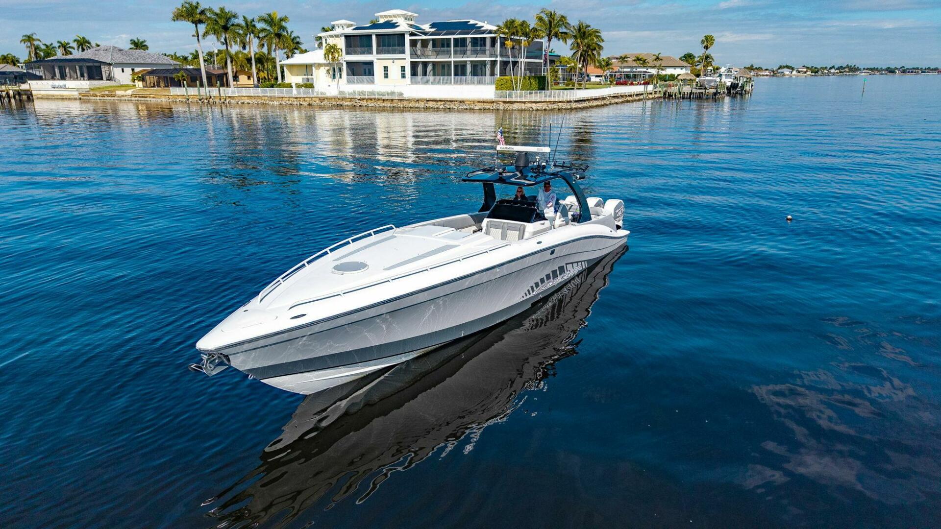 2010 Concept 4400 Sport Yacht - photo 2