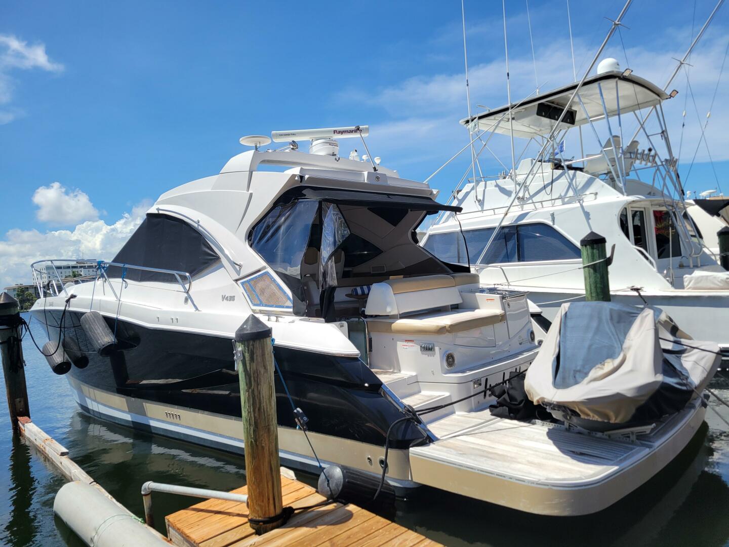 2012 Four Winns V435 "ISABELLA IV" - photo 1