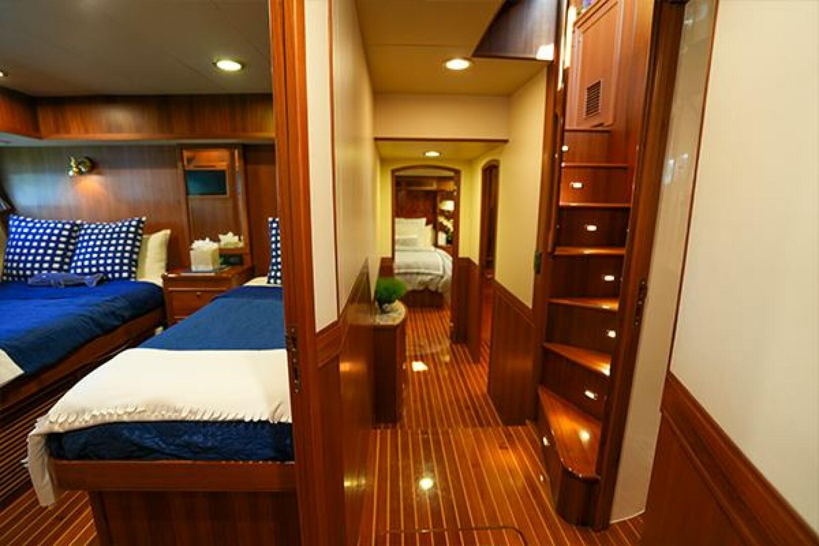 2015 Marlow Explorer 80E-CB "FOMO" - photo 3