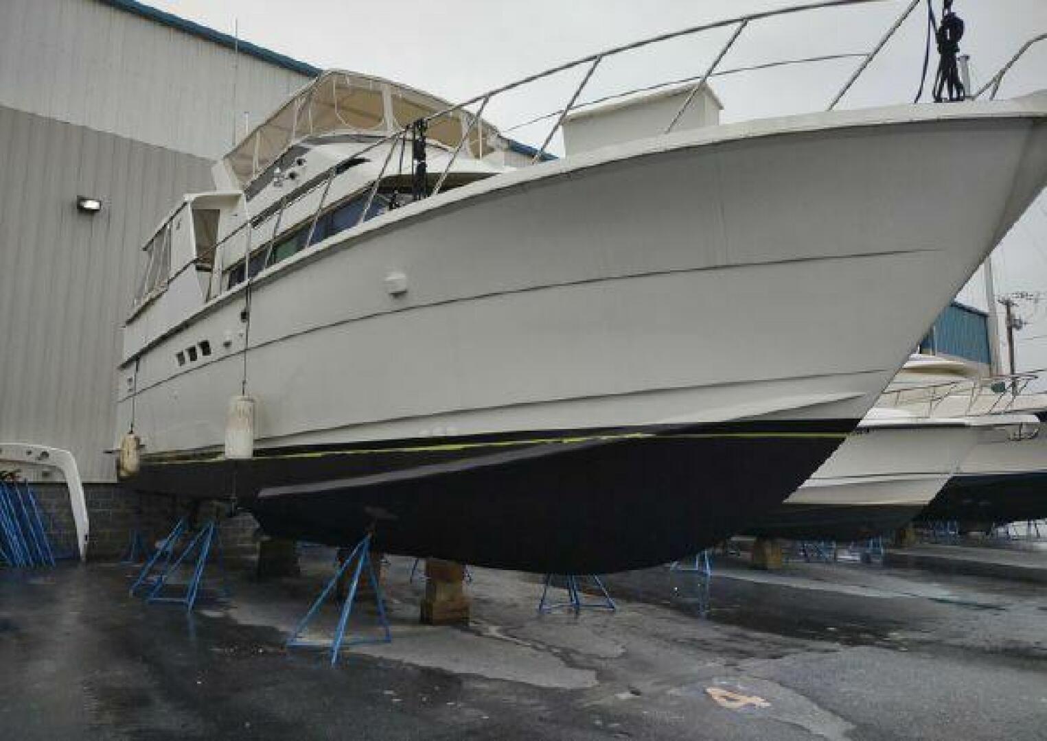 1996 Hatteras 50' Sport Deck "Heartbeat" - photo 2