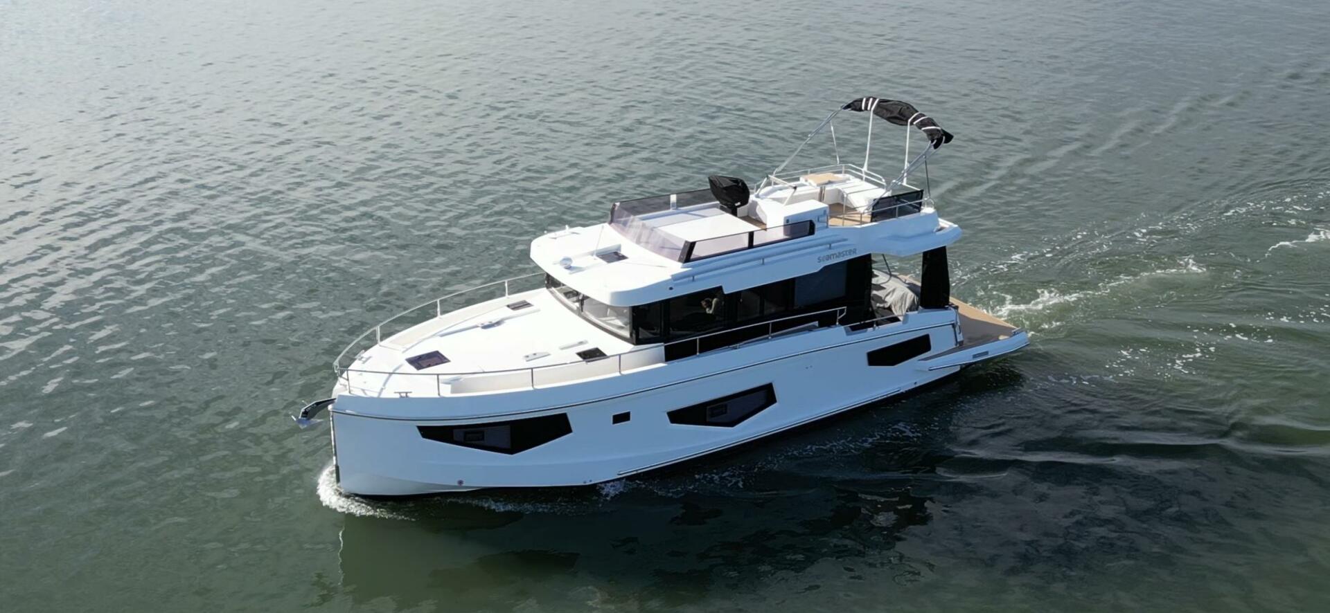 2026 Cobra Seamaster 45 - photo 2