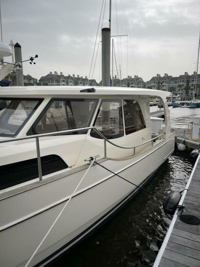 2019 Greenline 33 HYBRID "Matilda" - photo 2