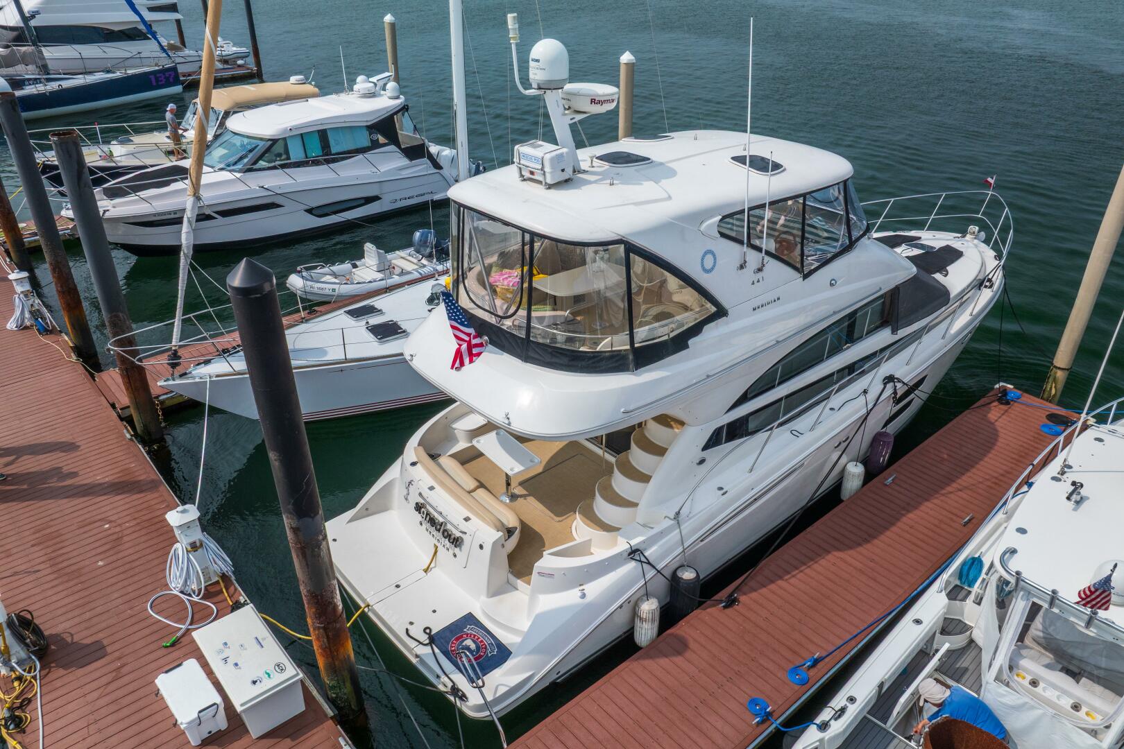 2009 Meridian 441 Sedan - photo 3