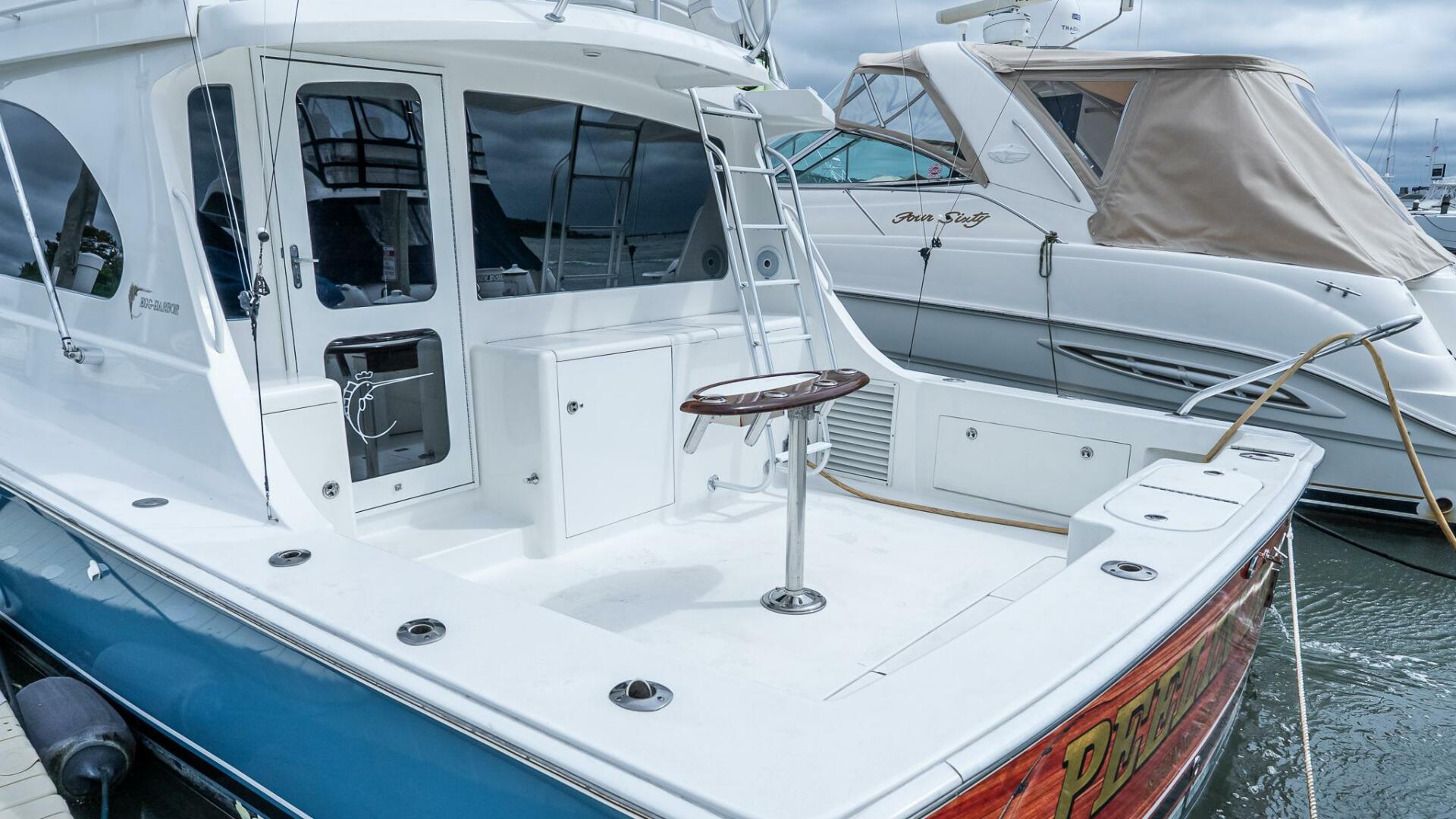 2003 Egg Harbor 42 Convertible "Peeling Drag" - photo 2