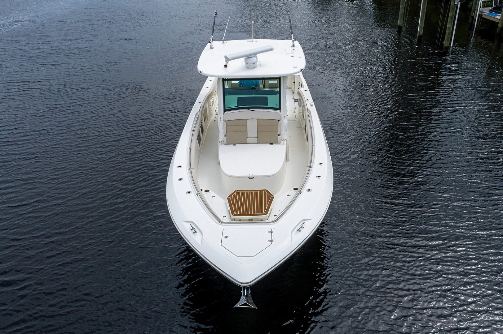 2017 Boston Whaler 370 Outrage "No Surrender" - photo 2