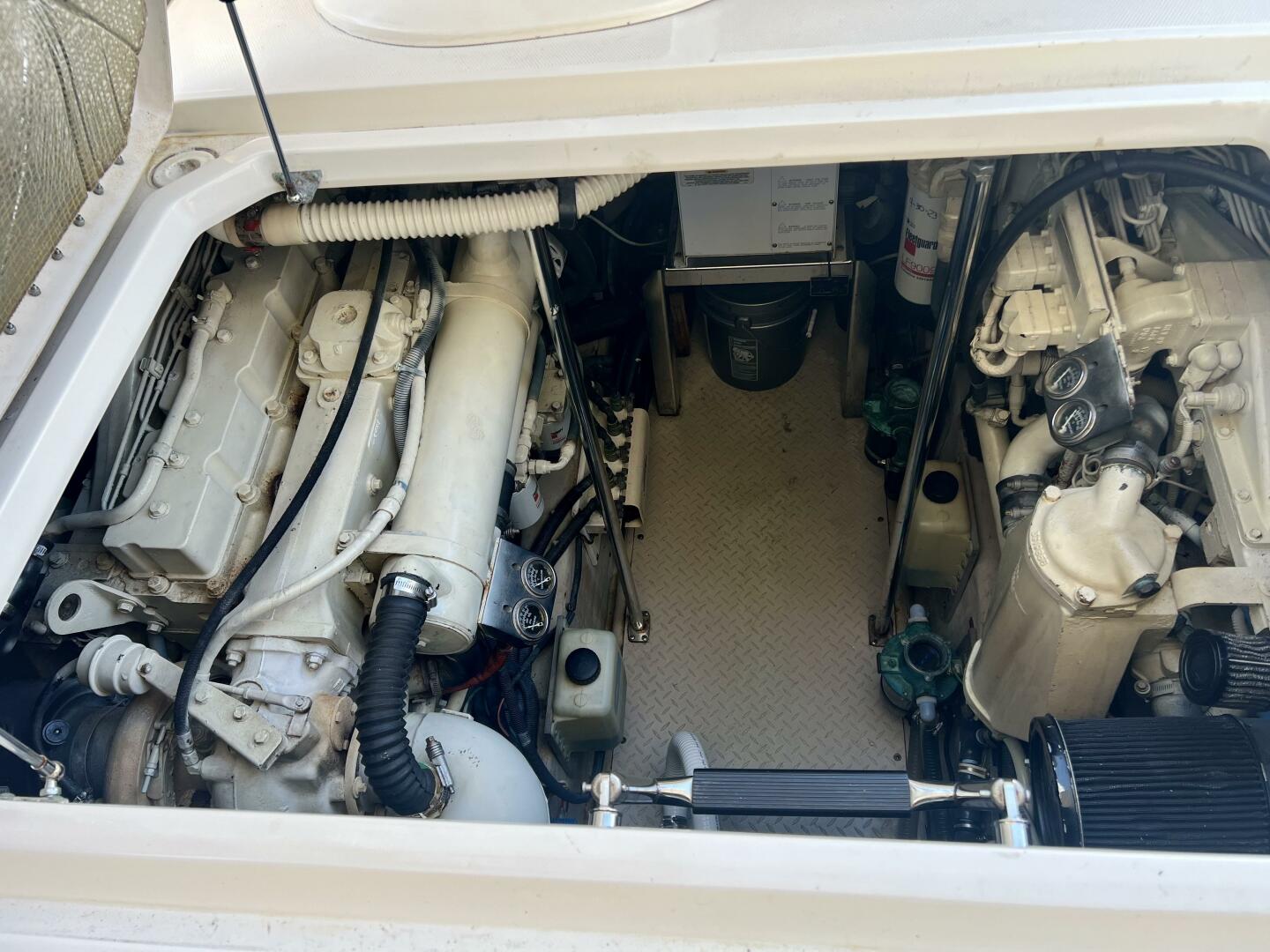 2004 Sea Ray 46 Sundancer "Party of 9" - photo 2