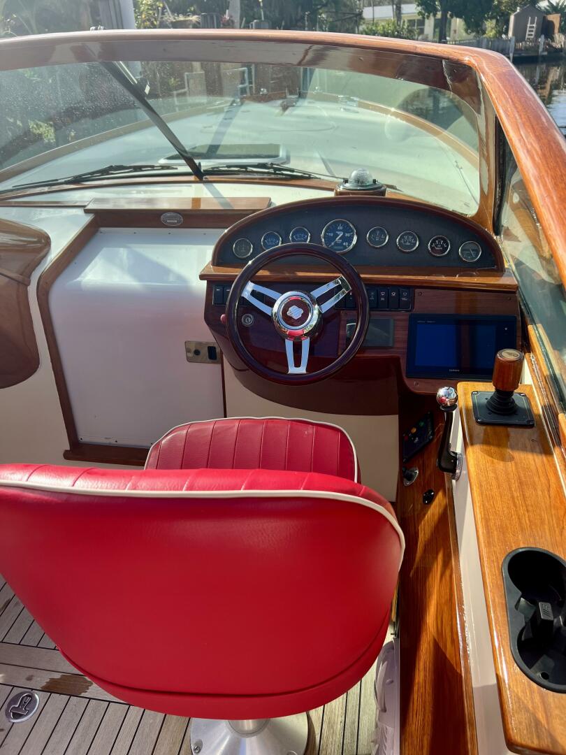 2004 Hinckley Talaria 29R "LE TI" - photo 3