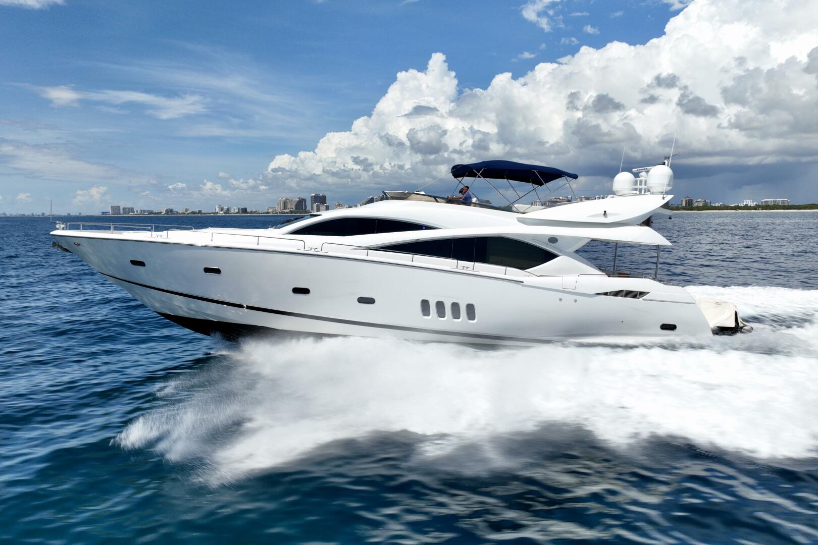 2005 Sunseeker Yacht "Bella" - photo 3