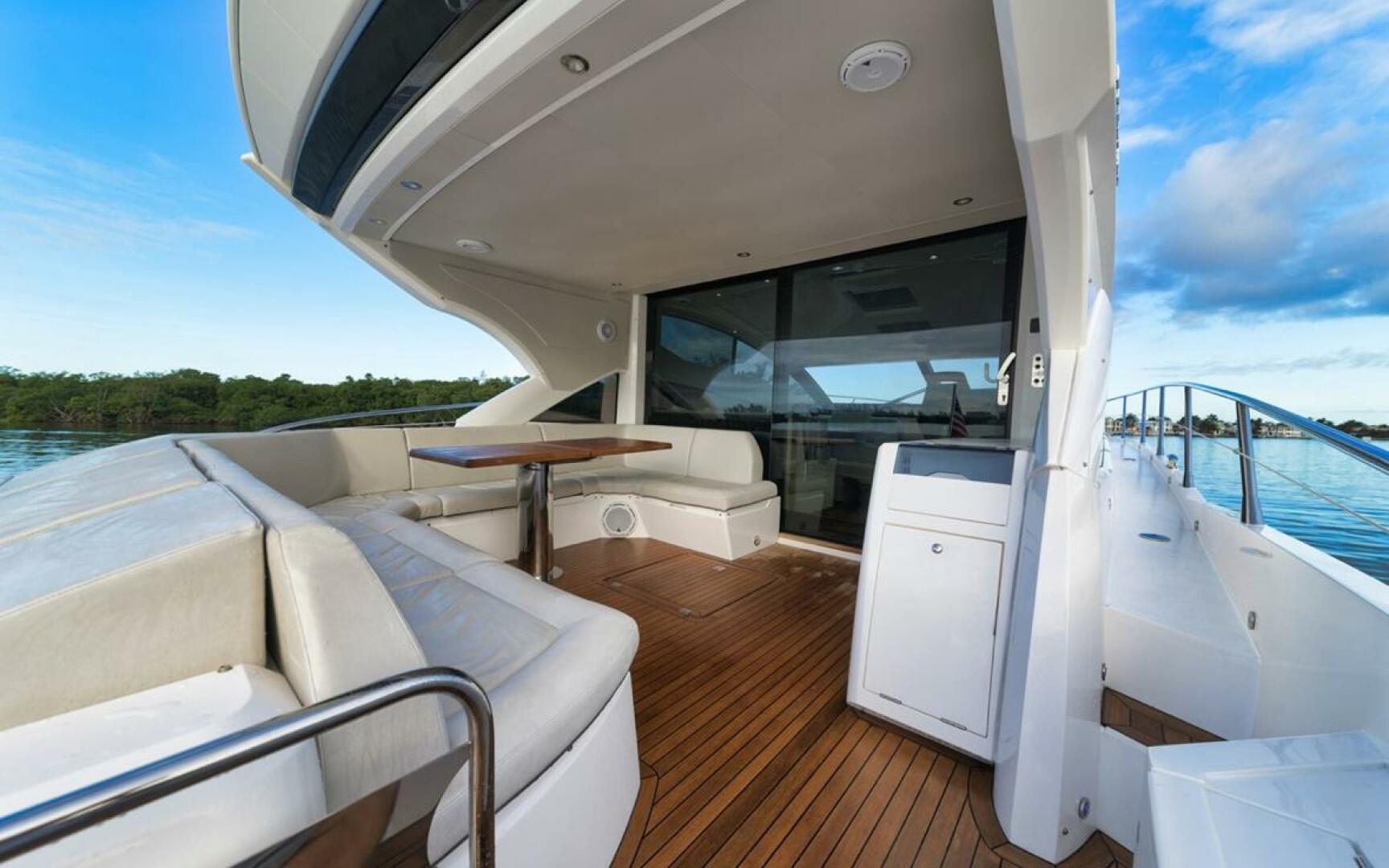 2017 Sunseeker Predator "57 2017 Sunseeker Predator Motor Yacht" - photo 3