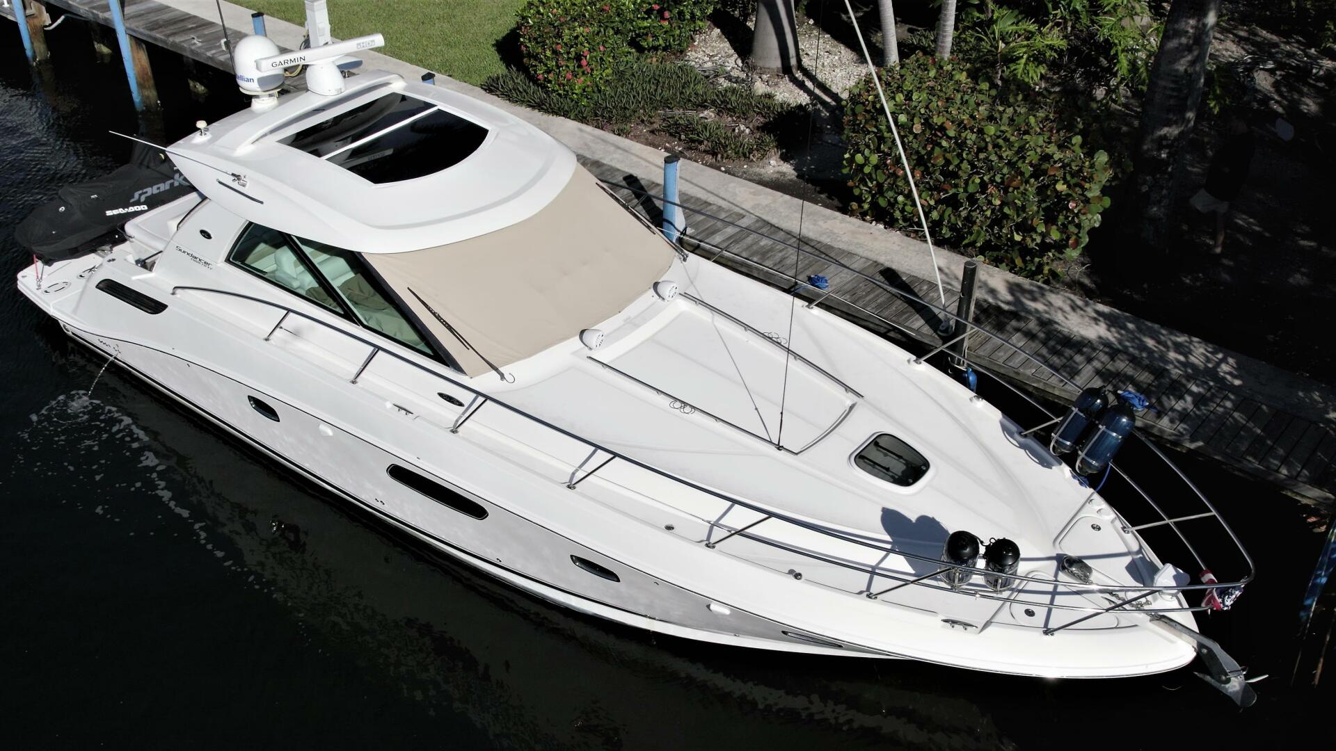 2010 Sea Ray 45 Sundancer "45 Sea Ray Sundancer / 2010" - photo 1