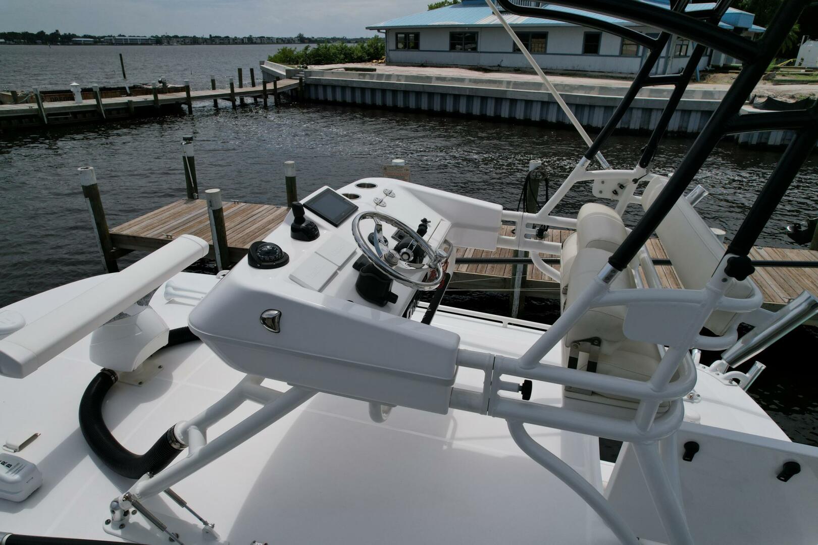 2017 Everglades "43 2017 Everglades Center Console" - photo 3
