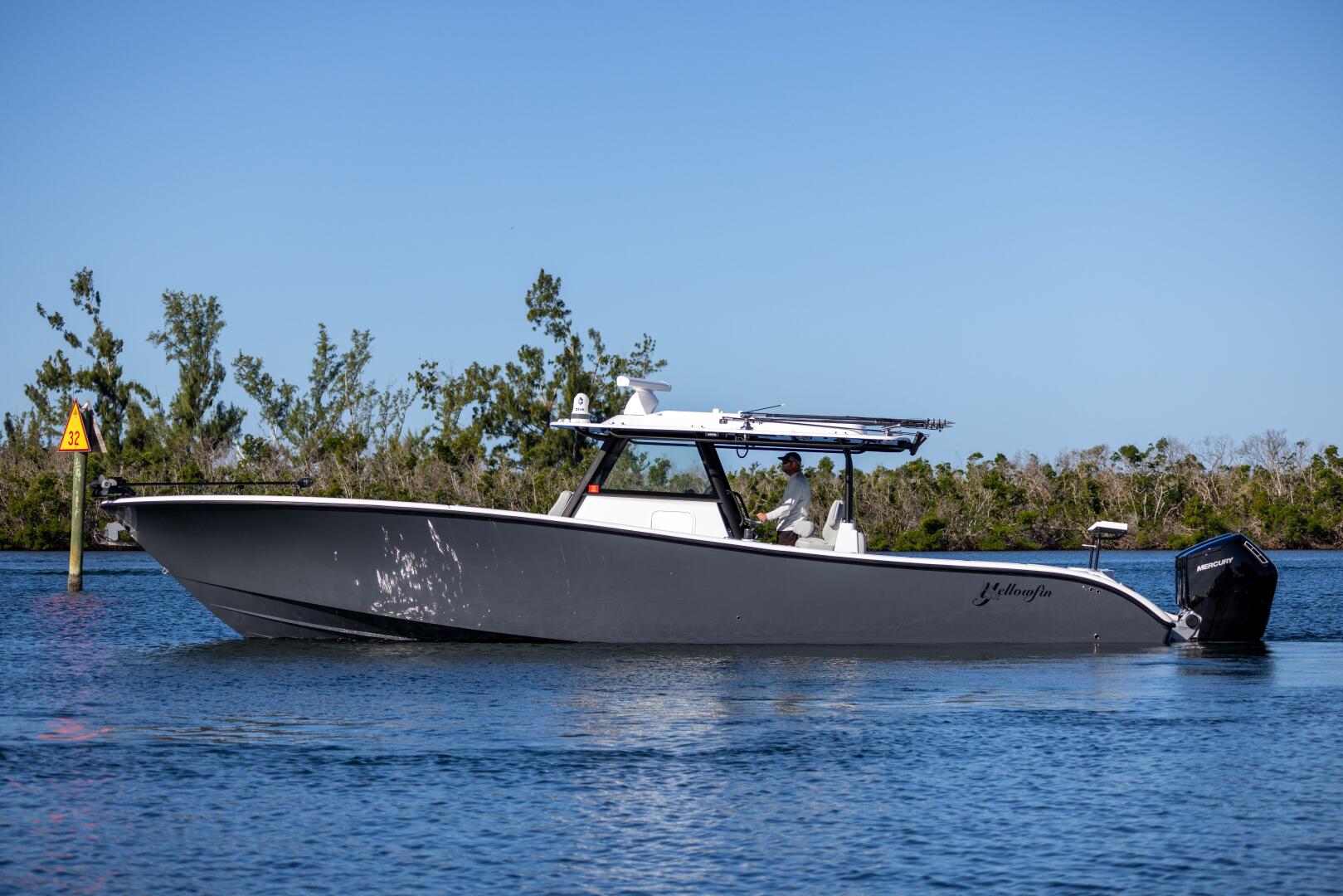 2023 Yellowfin 42 OFFSHORE "Gettin Dirty" - photo 2