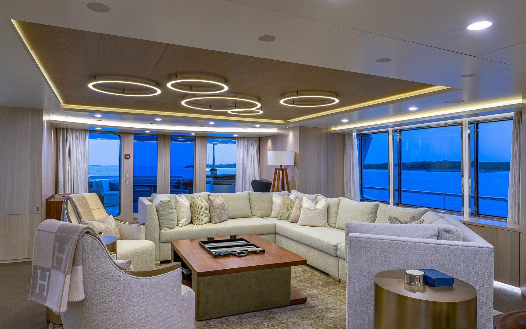 2000 Feadship "REVERIE" - photo 2