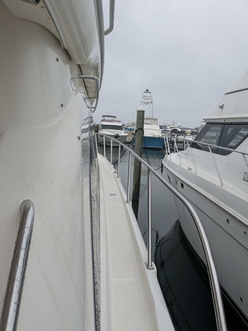 2004 Meridian 411 "Lady Di" - photo 3