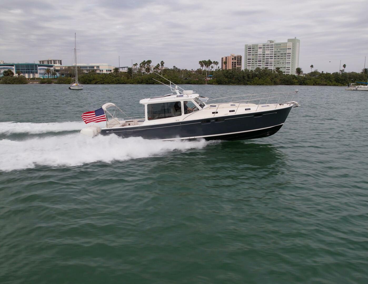 2019 MJM 43z "Noble Grace" - photo 1