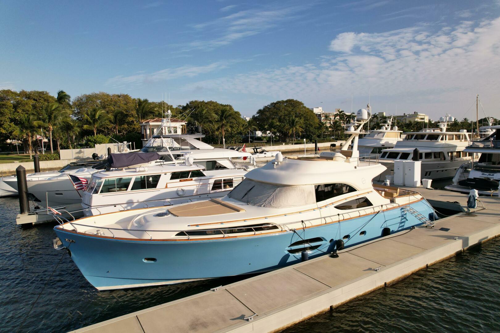 2006 Mochi Craft 74' Dolphin "Ce Lu" - photo 1