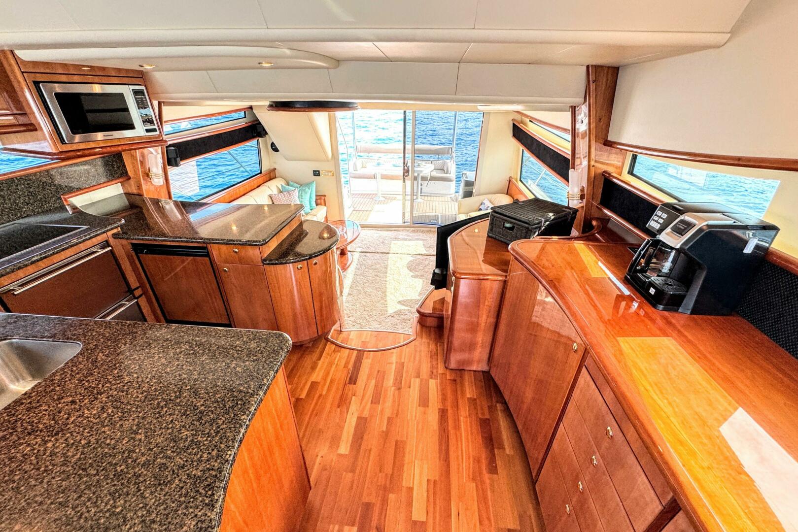 2005 Neptunus 62 Flybridge "Aviana Joli" - photo 2