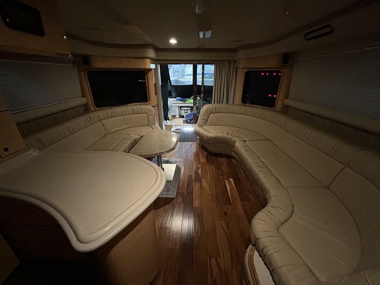 1999 Sea Ray 560 Sedan Bridge - photo 3