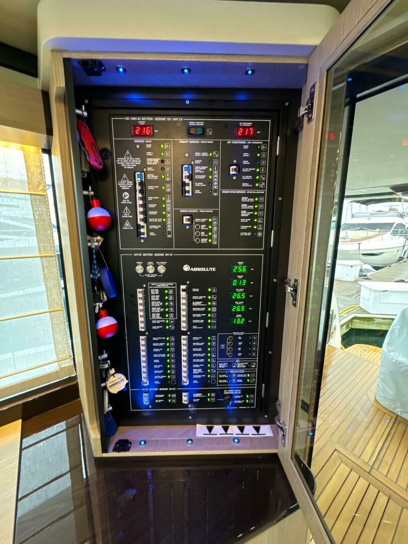 2023 Absolute 52 Navetta "Just You" - photo 3