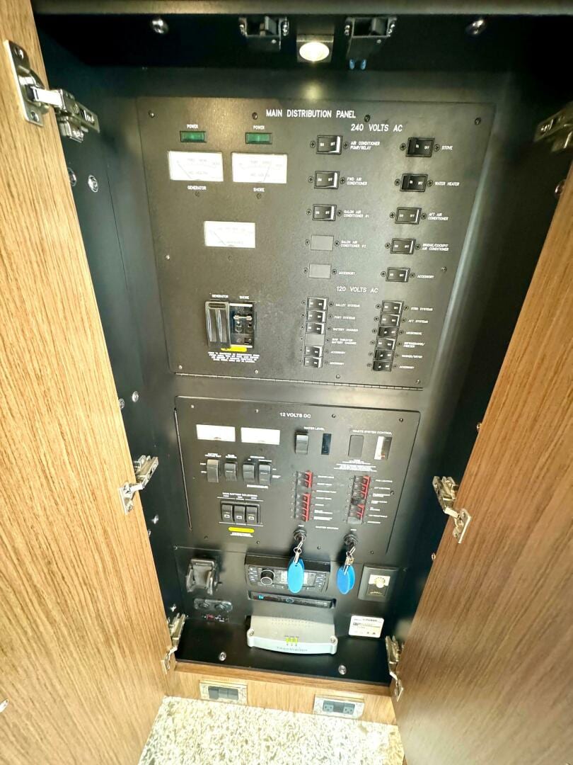 2017 Sea Ray 510 Sundancer "Proof of Work" - photo 3