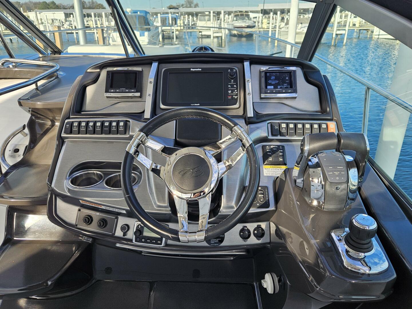 2016 Monterey 355 Sport Yacht "Second Half" - photo 2