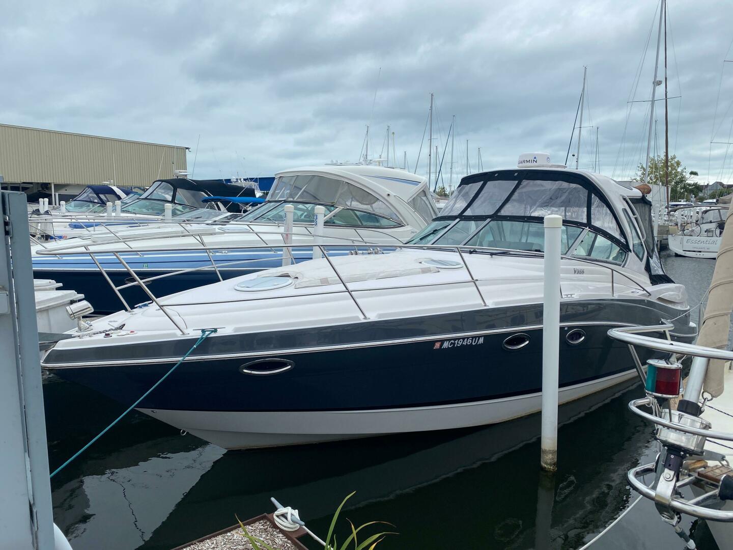 2018 Four Winns 355 Vista "The Mint" - photo 1
