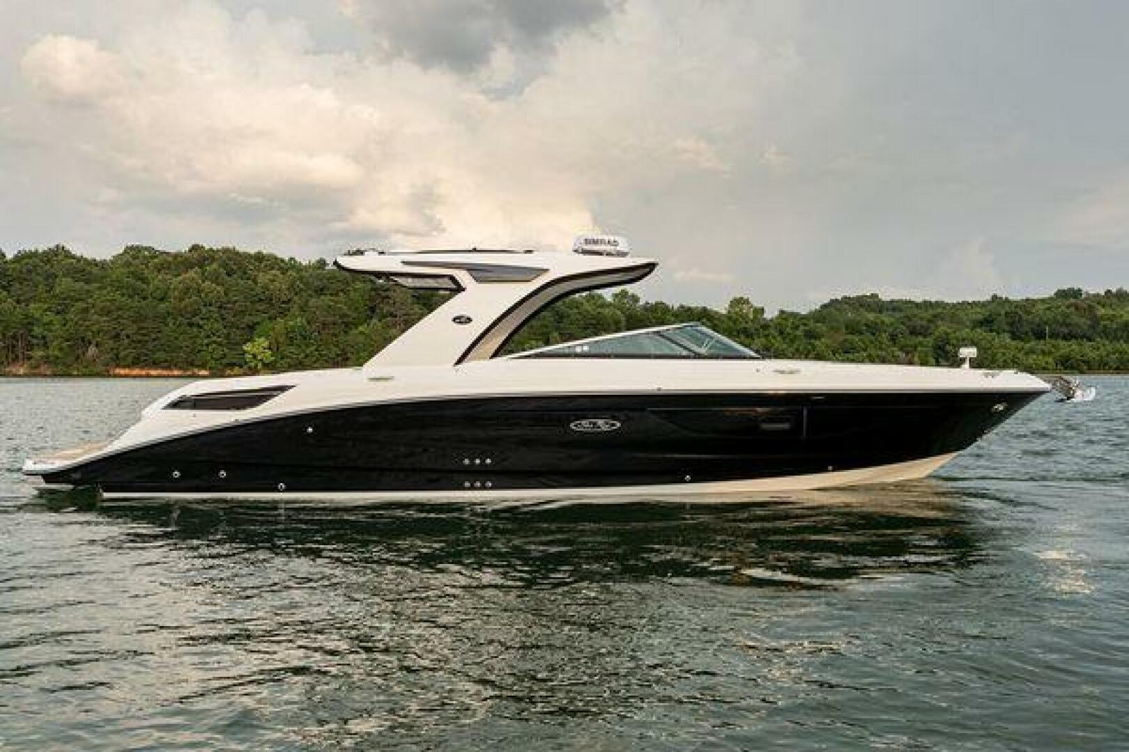 2020 Sea Ray SLX 350 "Sea King" - photo 1