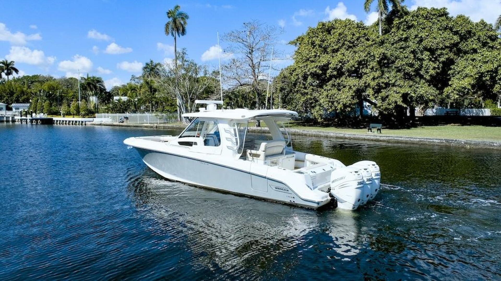 2019 Boston Whaler 350 Realm "350 Realm" - photo 2