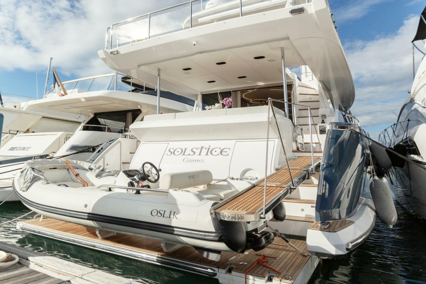 2020 Azimut 72 Flybridge "Solstice" - photo 2